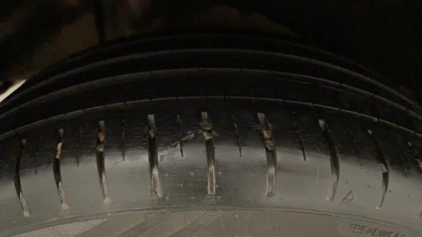 2017 Maruti Baleno ALPHA CVT PETROL 1.2, Petrol, Automatic, 34,041 km, Right Rear Tyre Tread