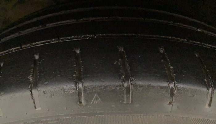 2017 Maruti Baleno ALPHA CVT PETROL 1.2, Petrol, Automatic, 34,041 km, Left Front Tyre Tread