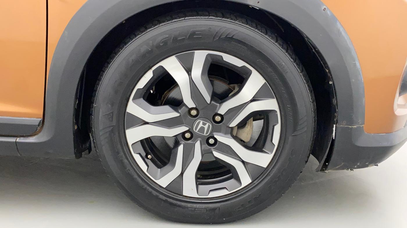 2017 Honda WR-V 1.5L I-DTEC VX MT, Diesel, Manual, 69,508 km, Right Front Wheel