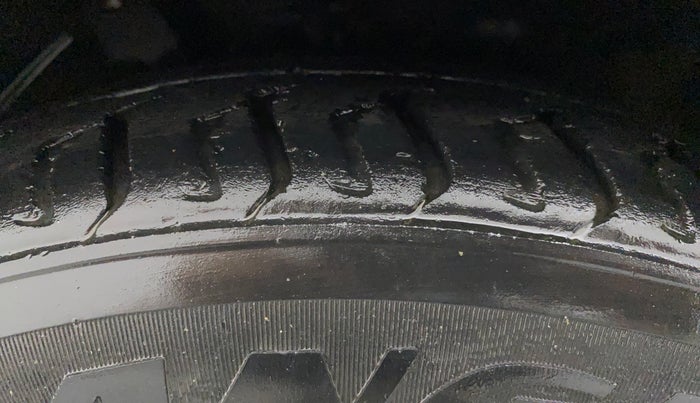 2017 Honda WR-V 1.5L I-DTEC VX MT, Diesel, Manual, 69,508 km, Left Front Tyre Tread