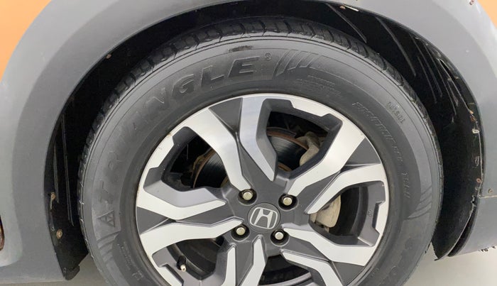 2017 Honda WR-V 1.5L I-DTEC VX MT, Diesel, Manual, 69,508 km, Right fender - Lining loose