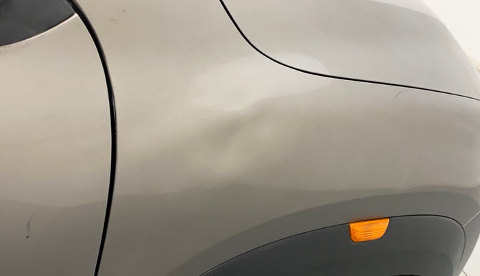 2017 Renault Kwid CLIMBER 1.0 AMT, Petrol, Automatic, 19,408 km, Right fender - Slightly dented