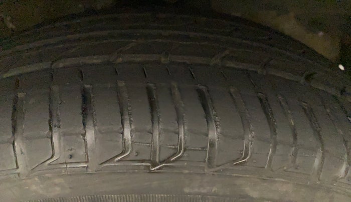 2012 Honda City 1.5L I-VTEC S MT, Petrol, Manual, 1,00,480 km, Left Front Tyre Tread
