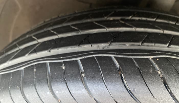 2020 Hyundai VENUE SX PLUS 1.0 TURBO DCT, Petrol, Automatic, 48,103 km, Left Front Tyre Tread