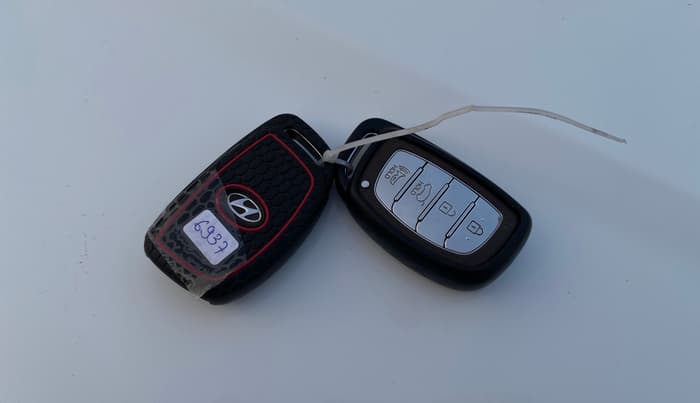 2020 Hyundai VENUE SX PLUS 1.0 TURBO DCT, Petrol, Automatic, 48,103 km, Key Close Up