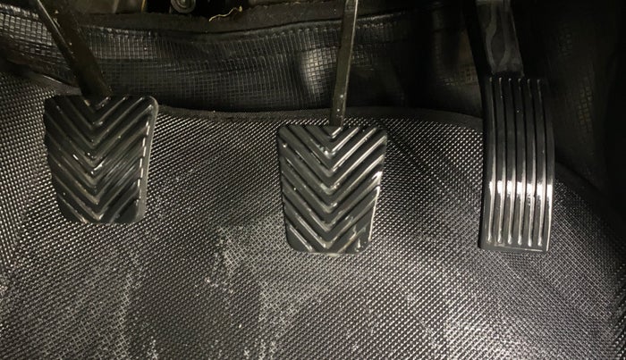 2020 Hyundai Elite i20 SPORTZ PLUS 1.2, CNG, Manual, 87,354 km, Pedals