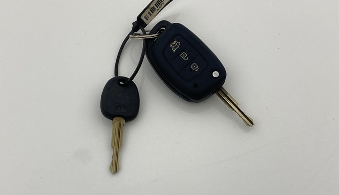 2020 Hyundai Elite i20 SPORTZ PLUS 1.2, CNG, Manual, 87,354 km, Key Close Up