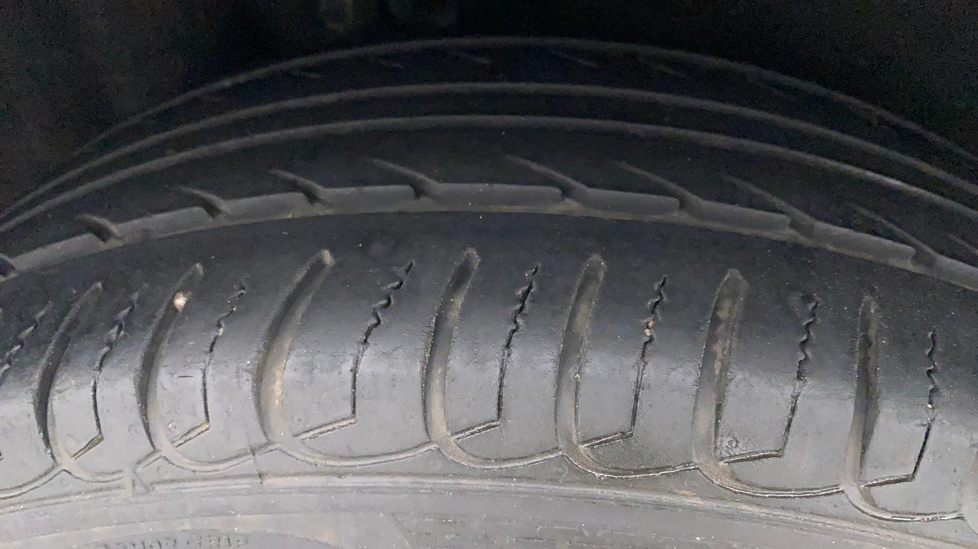 2018 Ford Ecosport TREND + 1.5L PETROL AT, Petrol, Automatic, 93,427 km, Right Rear Tyre Tread