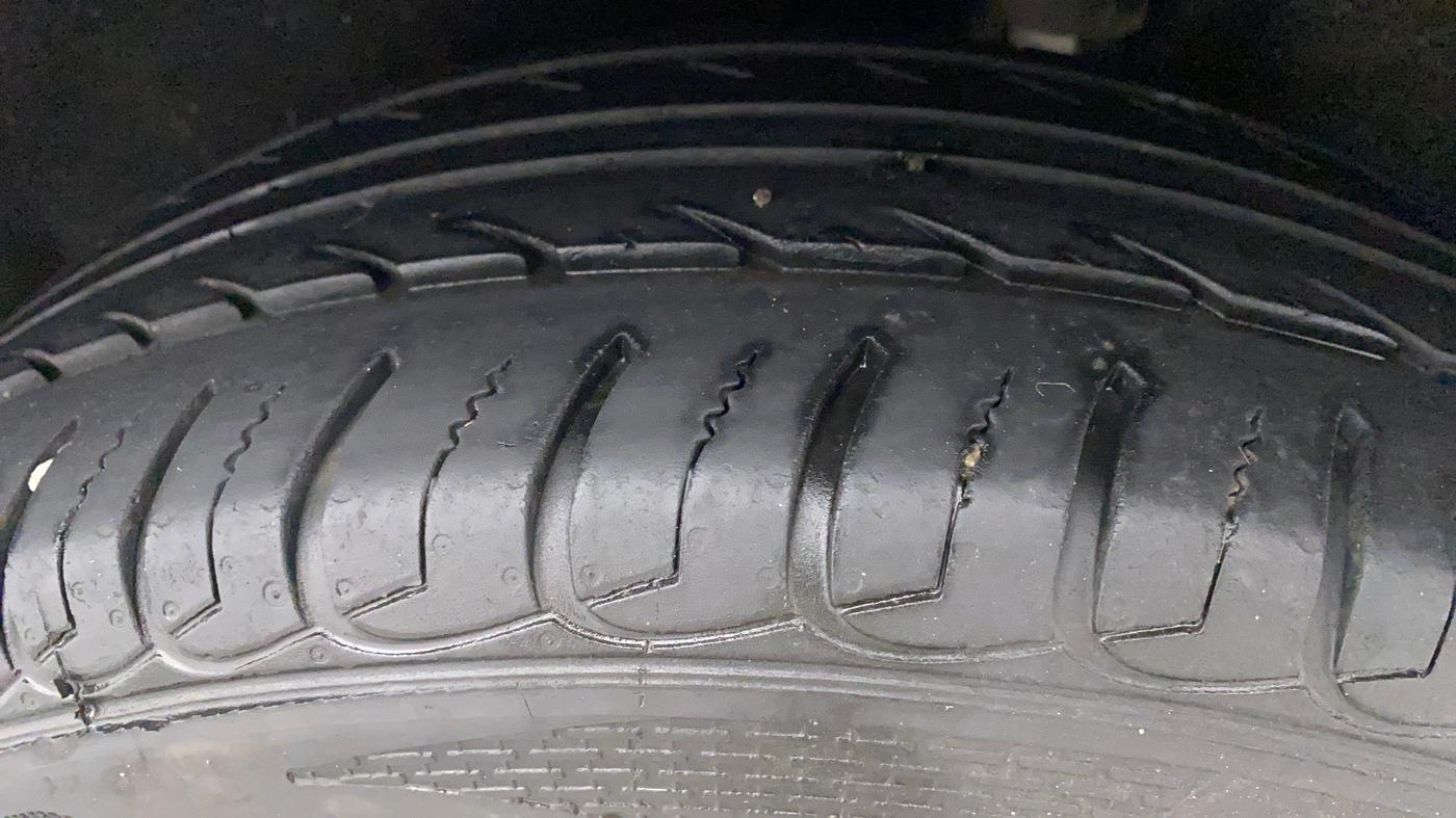 2018 Ford Ecosport TREND + 1.5L PETROL AT, Petrol, Automatic, 93,427 km, Left Rear Tyre Tread