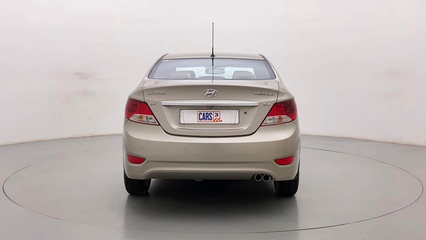 2011 Hyundai Verna FLUIDIC 1.6 VTVT SX, Petrol, Manual, 50,587 km, Back/Rear