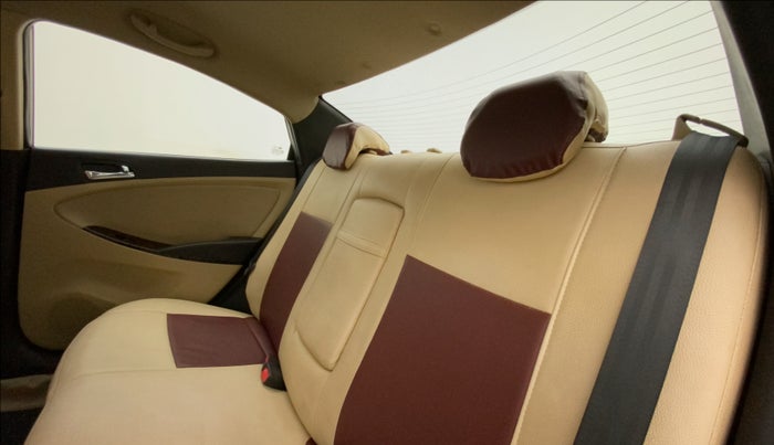 2011 Hyundai Verna FLUIDIC 1.6 VTVT SX, Petrol, Manual, 50,587 km, Right Side Rear Door Cabin