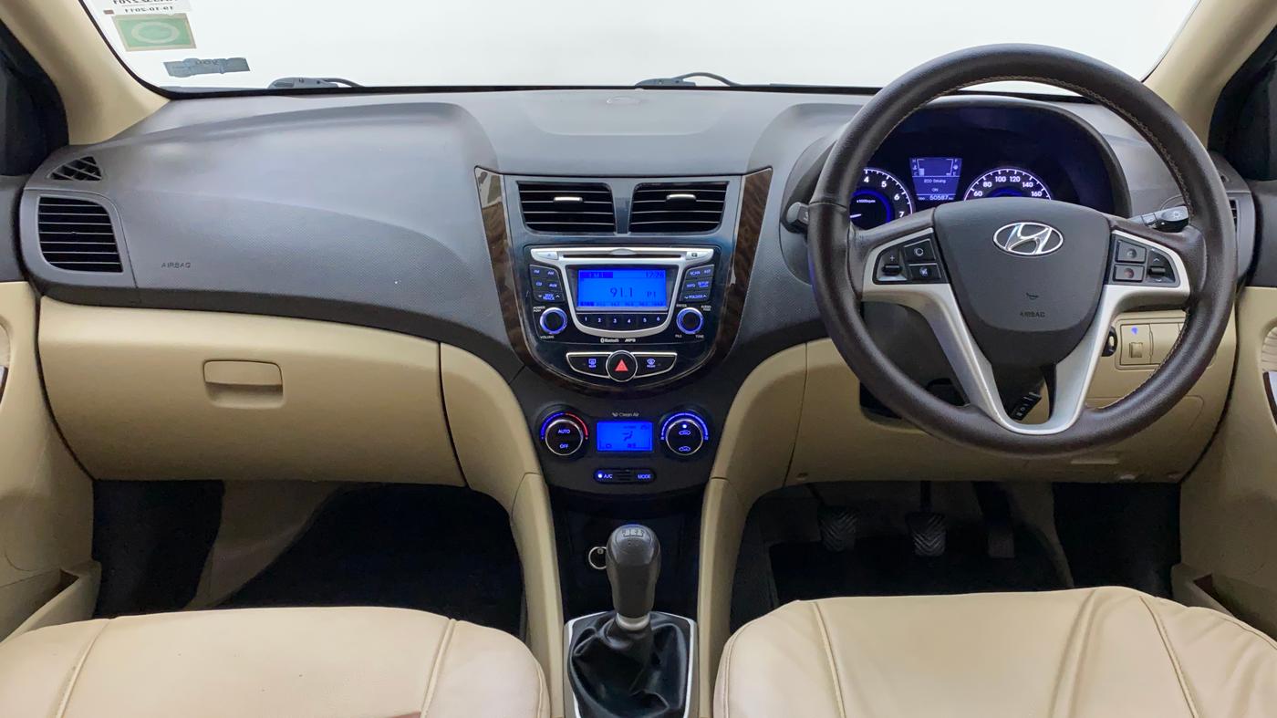 2011 Hyundai Verna FLUIDIC 1.6 VTVT SX, Petrol, Manual, 50,587 km, Dashboard