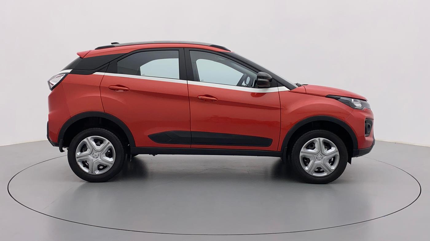 2021 Tata NEXON XZ 1.2, Petrol, Manual, 4,382 km, Right Side View