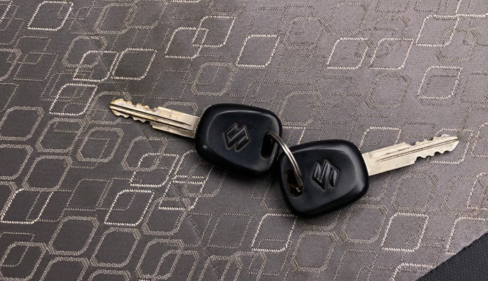 2017 Maruti Alto 800 LXI, Petrol, Manual, 36,601 km, Key Close Up