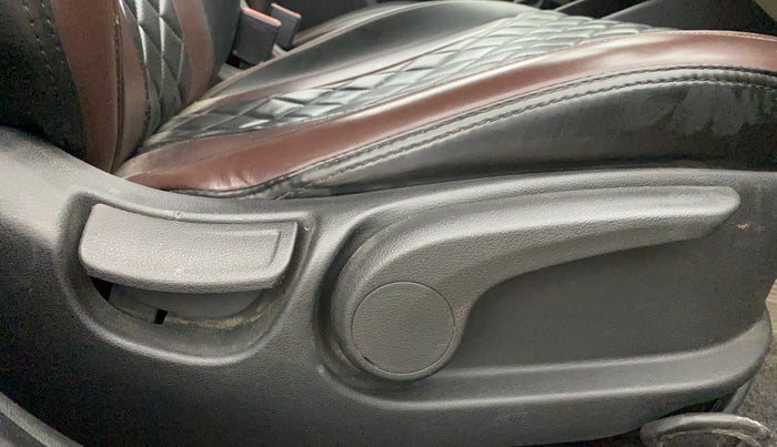 2018 Hyundai Verna 1.6 VTVT SX (O) AT, Petrol, Automatic, 43,684 km, Driver Side Adjustment Panel