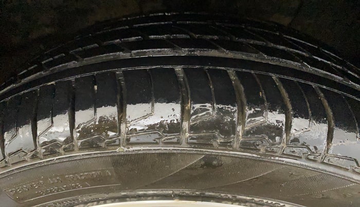 2018 Hyundai Verna 1.6 VTVT SX (O) AT, Petrol, Automatic, 43,684 km, Right Front Tyre Tread