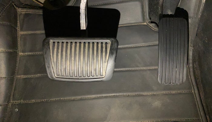 2018 Hyundai Verna 1.6 VTVT SX (O) AT, Petrol, Automatic, 43,684 km, Pedals