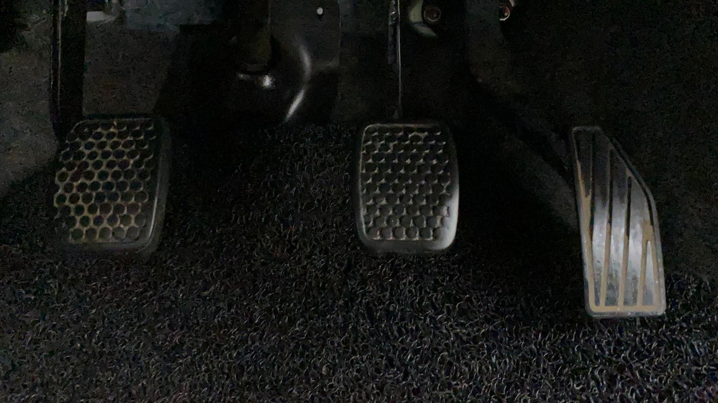 2019 Maruti Alto LXI, Petrol, Manual, 26,573 km, Pedals
