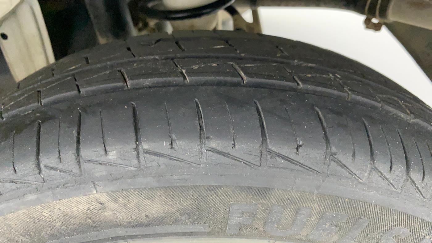 2019 Maruti Alto LXI, Petrol, Manual, 26,573 km, Left Rear Tyre Tread