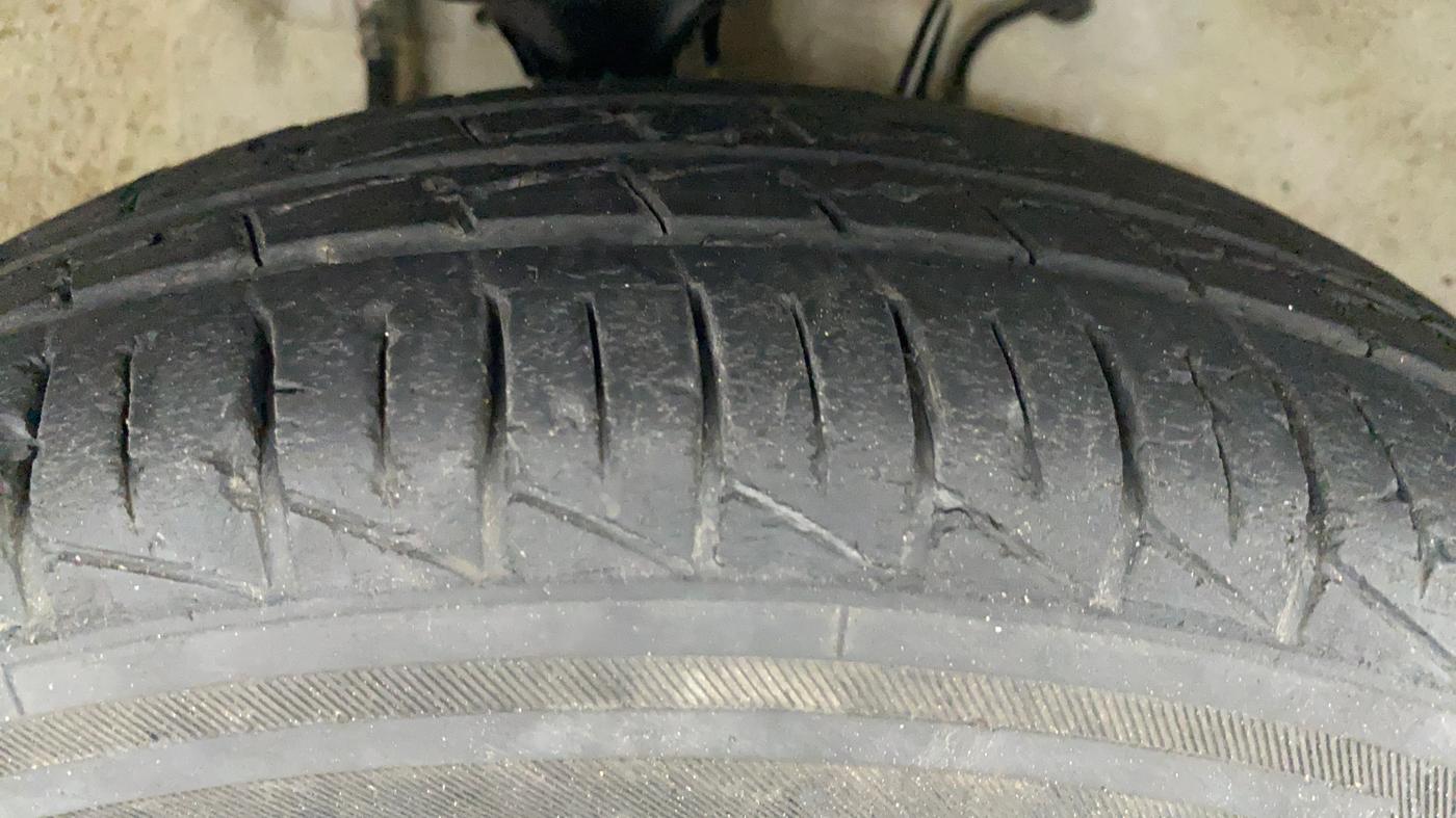 2019 Maruti Alto LXI, Petrol, Manual, 26,573 km, Right Front Tyre Tread