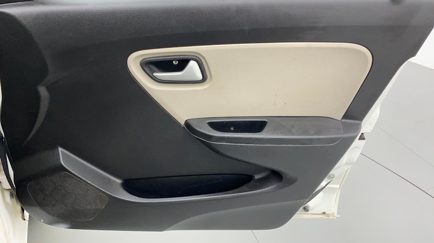 2019 Maruti Alto LXI, Petrol, Manual, 26,573 km, Driver Side Door Panels Control