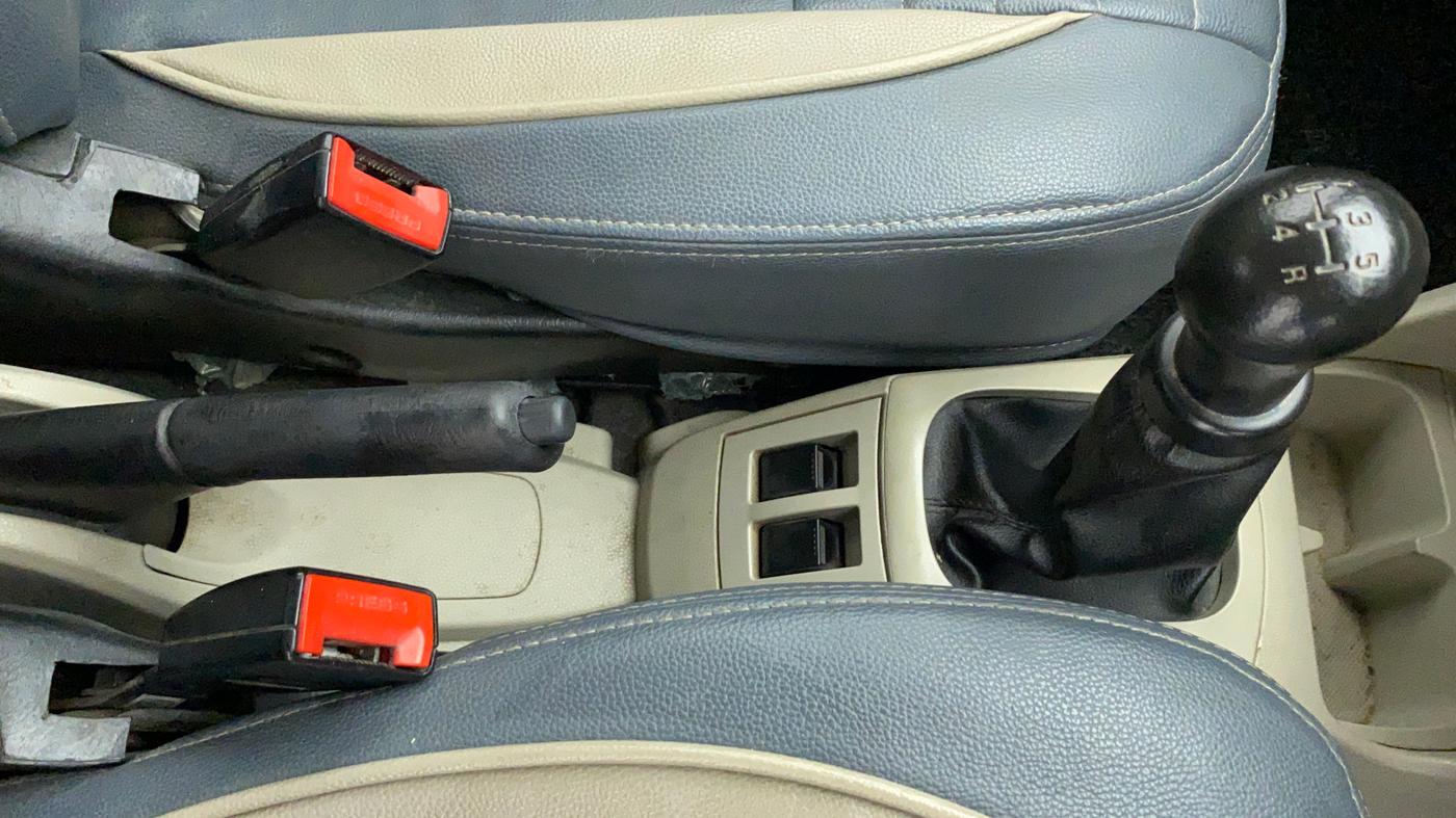 2019 Maruti Alto LXI, Petrol, Manual, 26,573 km, Gear Lever