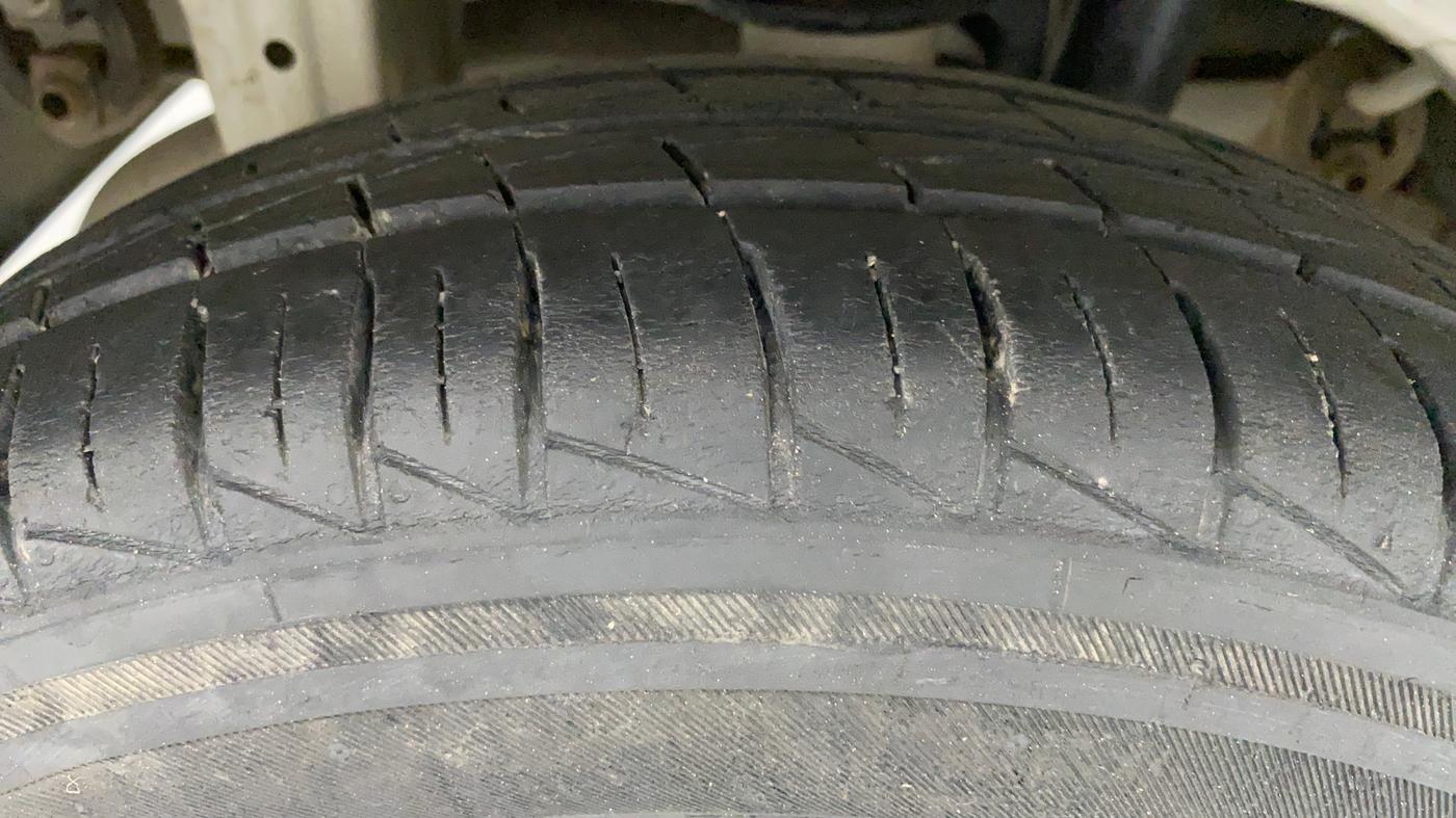 2019 Maruti Alto LXI, Petrol, Manual, 26,573 km, Right Rear Tyre Tread