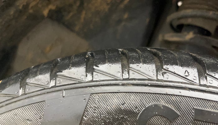 2024 Renault Kwid RXL(O) 1.0L, Petrol, Manual, 19,926 km, Right Front Tyre Tread