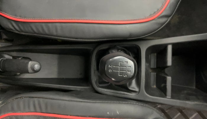 2024 Renault Kwid RXL(O) 1.0L, Petrol, Manual, 19,926 km, Gear Lever