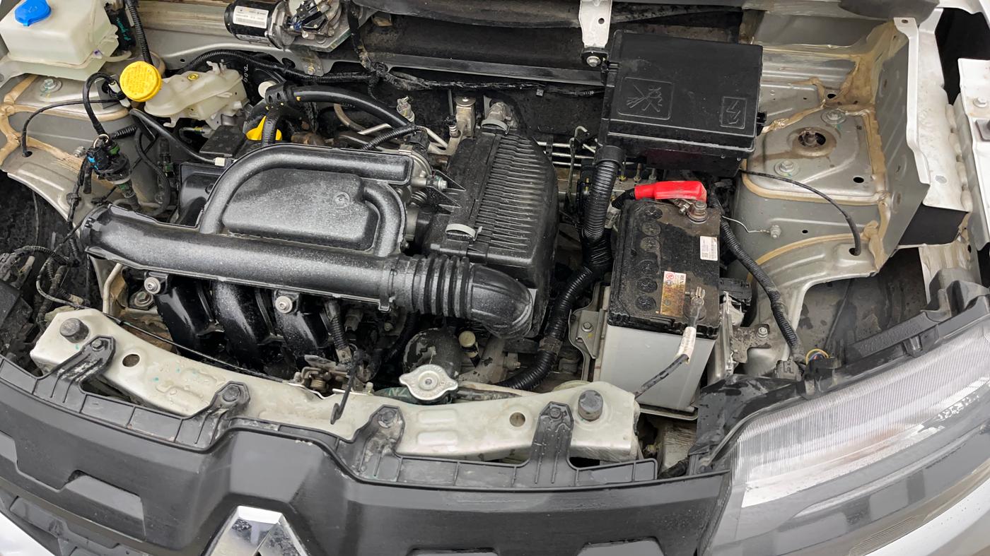 2024 Renault Kwid RXL(O) 1.0L, Petrol, Manual, 19,926 km, Engine View - Left
