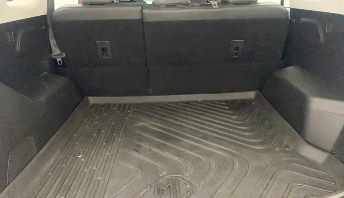 2019 MG HECTOR SHARP 1.5 DCT PETROL, Petrol, Automatic, 49,174 km, Boot Inside