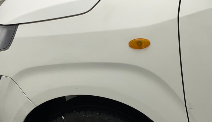 2020 Maruti New Wagon-R LXI 1.0, CNG, Manual, 57,894 km, Left fender - Minor scratches