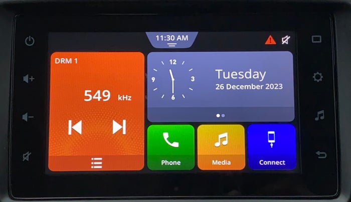 2021 Toyota URBAN CRUISER PREMIUM GRADE AT DUAL TONE, Petrol, Automatic, 32,896 km, Infotainment System