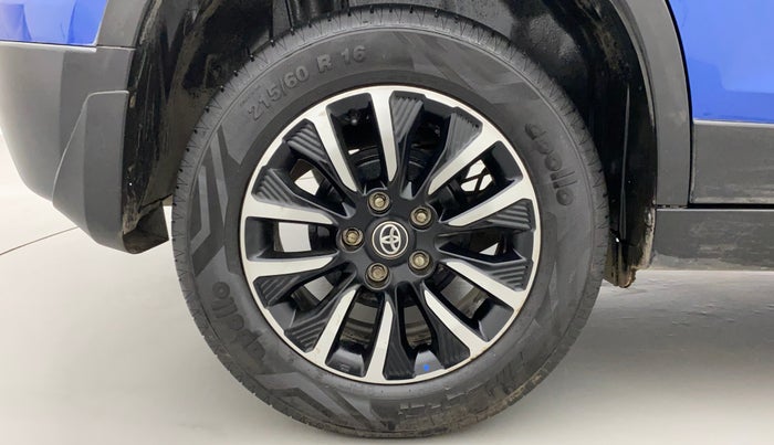 2021 Toyota URBAN CRUISER PREMIUM GRADE AT DUAL TONE, Petrol, Automatic, 32,896 km, Right Rear Wheel