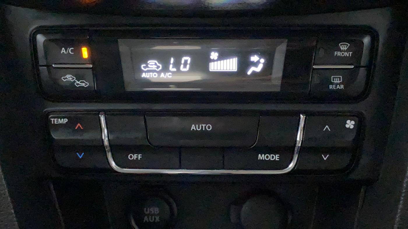 2021 Toyota URBAN CRUISER PREMIUM GRADE AT DUAL TONE, Petrol, Automatic, 32,896 km, Automatic Climate Control