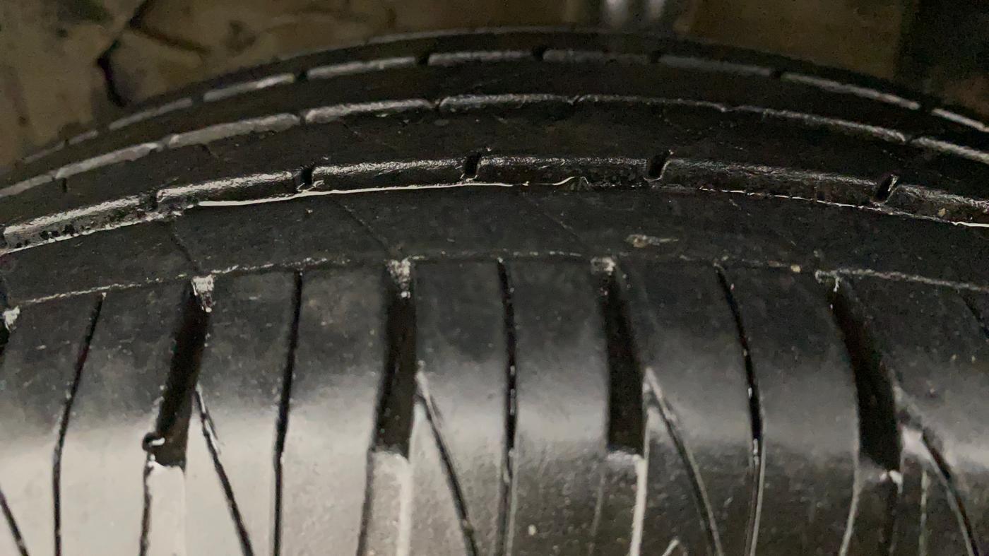 2021 Toyota URBAN CRUISER PREMIUM GRADE AT DUAL TONE, Petrol, Automatic, 32,896 km, Left Front Tyre Tread