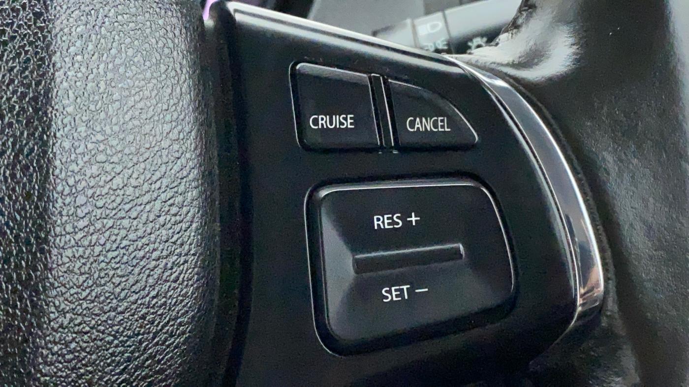 2021 Toyota URBAN CRUISER PREMIUM GRADE AT DUAL TONE, Petrol, Automatic, 32,896 km, Adaptive Cruise Control