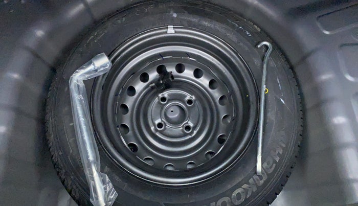 2019 Hyundai NEW SANTRO ERA EXECUTIVE, Petrol, Manual, 16,793 km, Dicky (Boot door) - Jack missing