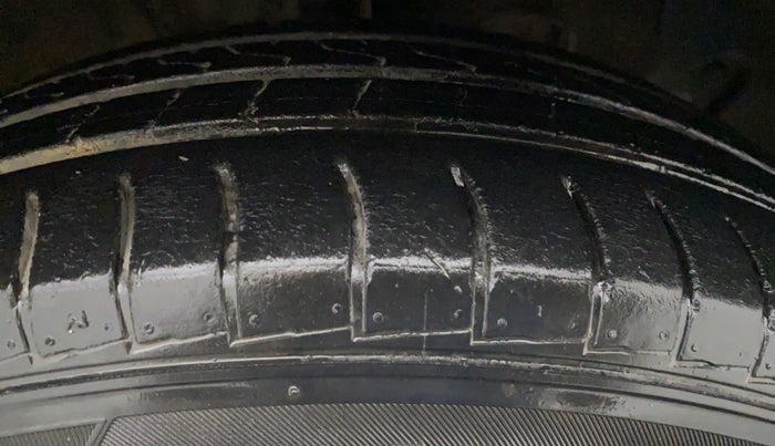 2019 Hyundai NEW SANTRO ERA EXECUTIVE, Petrol, Manual, 16,793 km, Right Front Tyre Tread