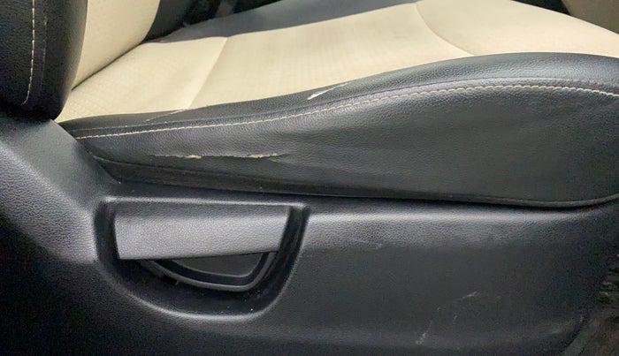2019 Hyundai NEW SANTRO ERA EXECUTIVE, Petrol, Manual, 16,793 km, Driver Side Adjustment Panel