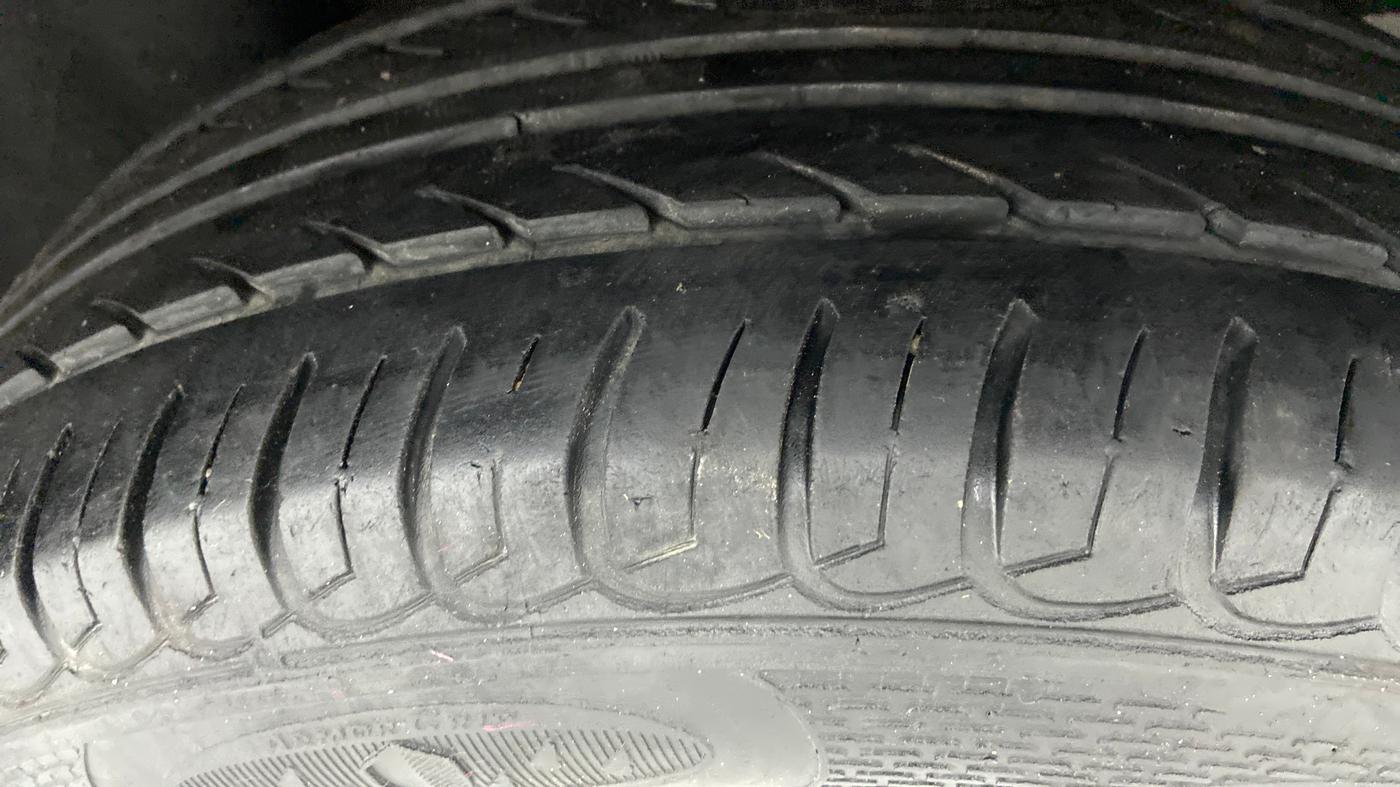 2014 Ford Ecosport 1.5 TREND TDCI, Diesel, Manual, 38,666 km, Right Rear Tyre Tread