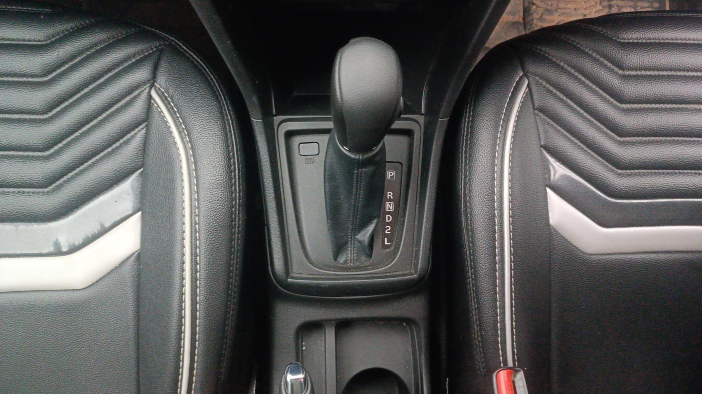2021 Maruti Vitara Brezza VXI AT SHVS, Petrol, Automatic, 23,948 km, Gear Lever