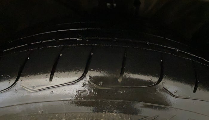 2018 Hyundai Creta SX AT 1.6 PETROL, Petrol, Automatic, 74,975 km, Right Front Tyre Tread