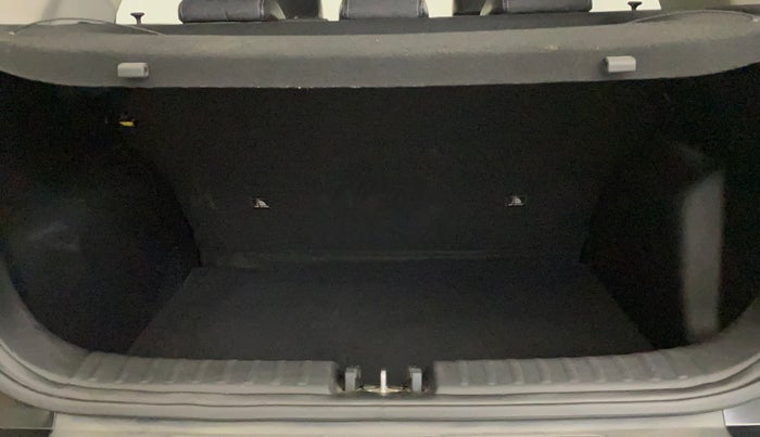 2023 KIA SONET HTK PLUS 1.2, Petrol, Manual, 17,883 km, Boot Inside