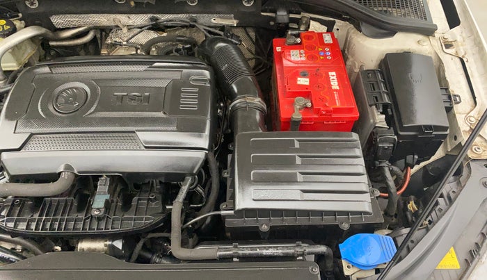 2015 Skoda Octavia ELEGANCE 1.8 TSI AT, Petrol, Automatic, 77,584 km, Engine View - Left