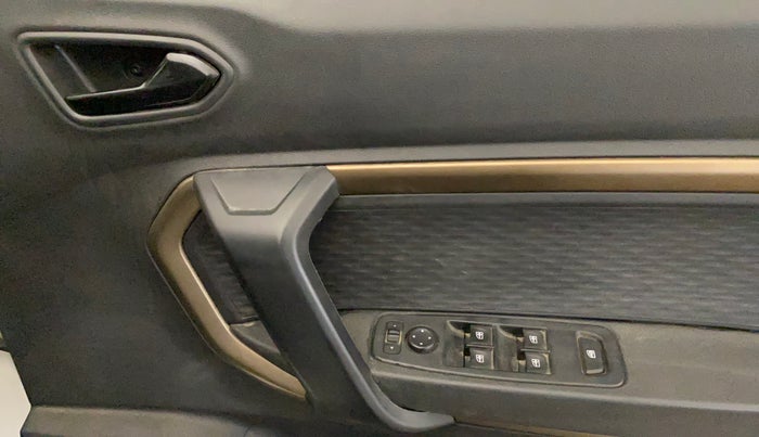 2022 Renault Kiger RXT MT, CNG, Manual, 53,678 km, Driver Side Door Panels Control