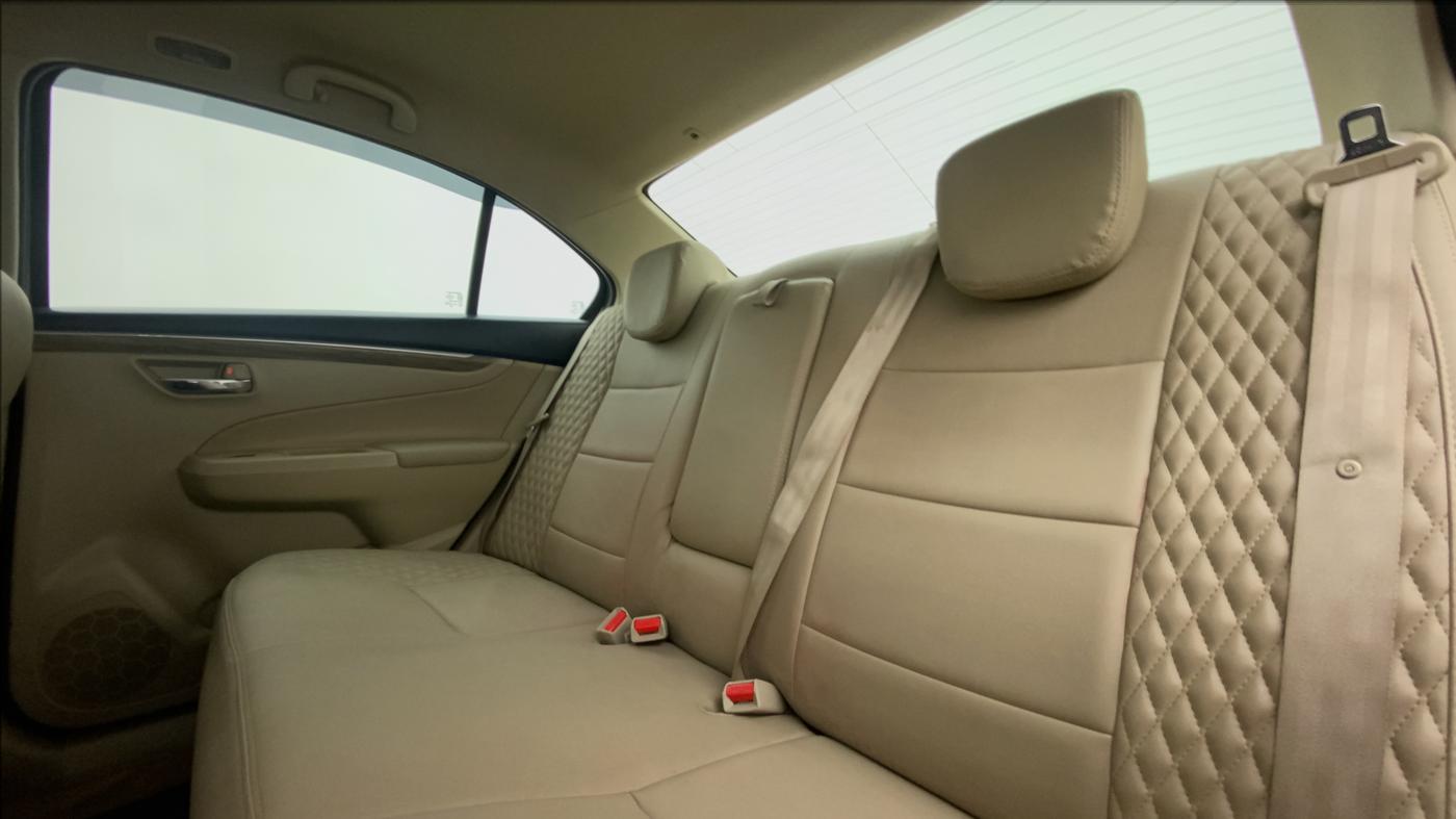 2022 Maruti Ciaz ZETA 1.5 SHVS VVT MT, Petrol, Manual, 29,713 km, Right Side Rear Door Cabin