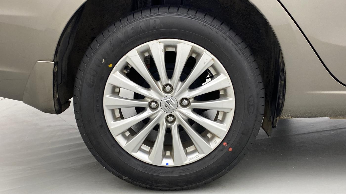 2022 Maruti Ciaz ZETA 1.5 SHVS VVT MT, Petrol, Manual, 29,713 km, Right Rear Wheel