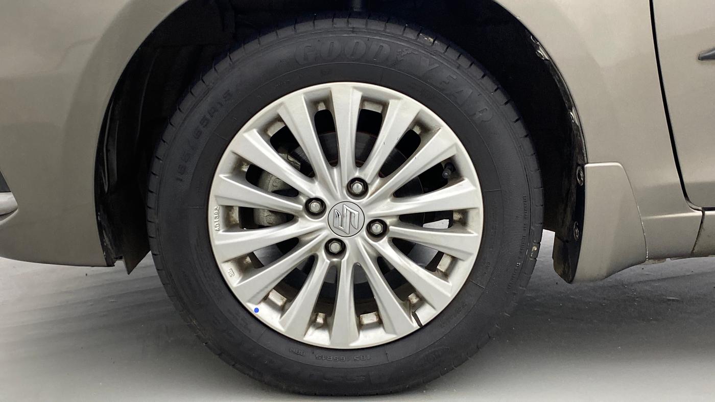2022 Maruti Ciaz ZETA 1.5 SHVS VVT MT, Petrol, Manual, 29,713 km, Left Front Wheel
