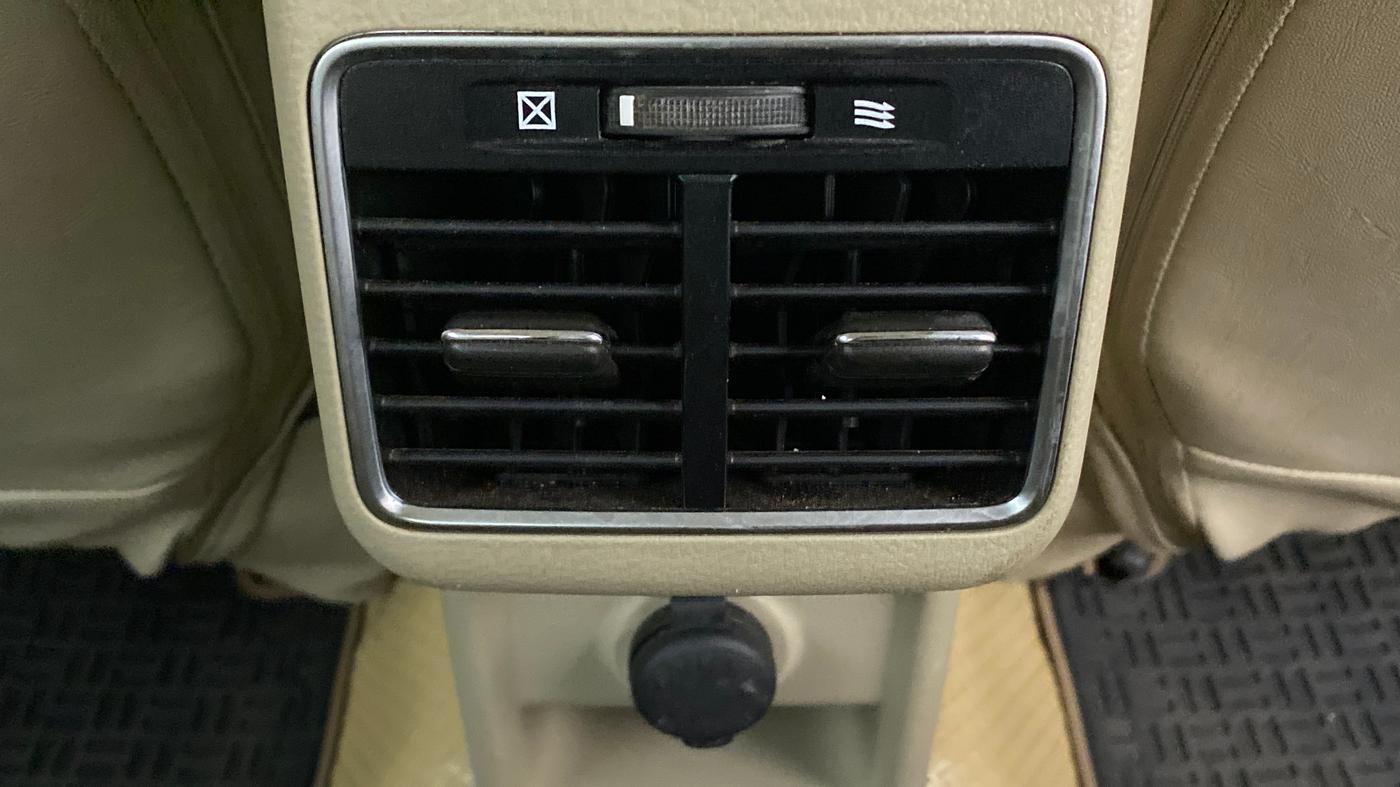 2022 Maruti Ciaz ZETA 1.5 SHVS VVT MT, Petrol, Manual, 29,713 km, Rear AC Vents
